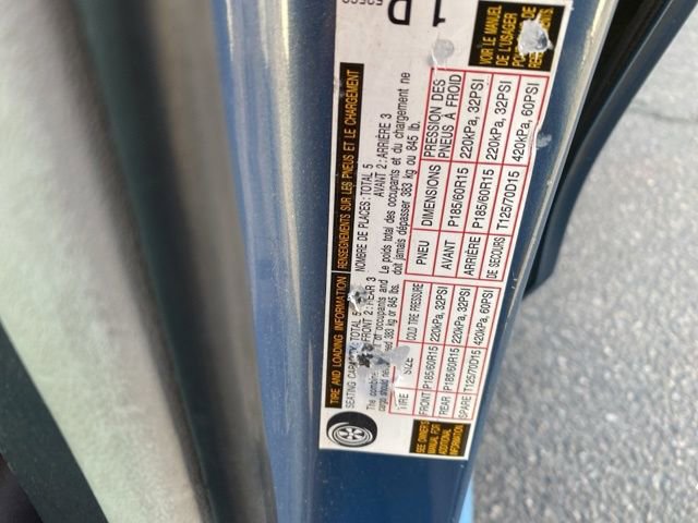 Used 2011 Toyota Yaris 4-Door Hatchback image 19