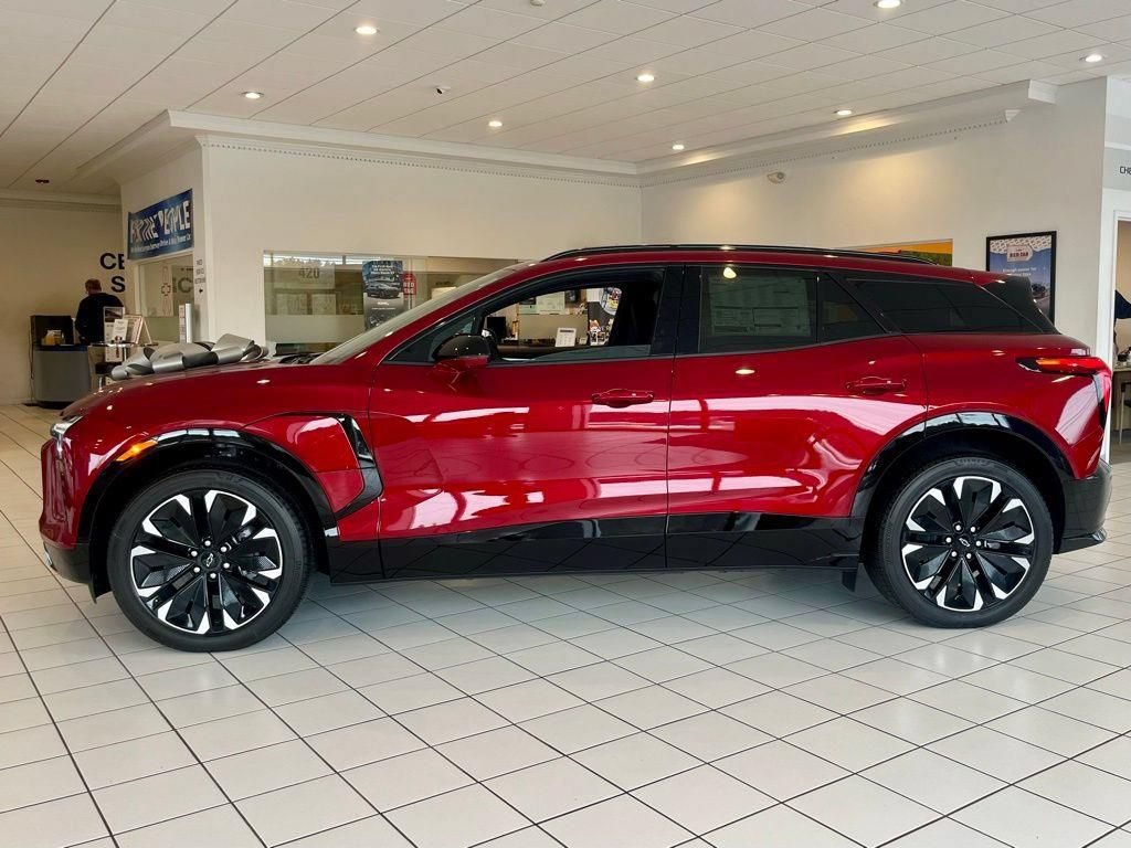 New 2025 Chevrolet Blazer EV RS RWD image 2