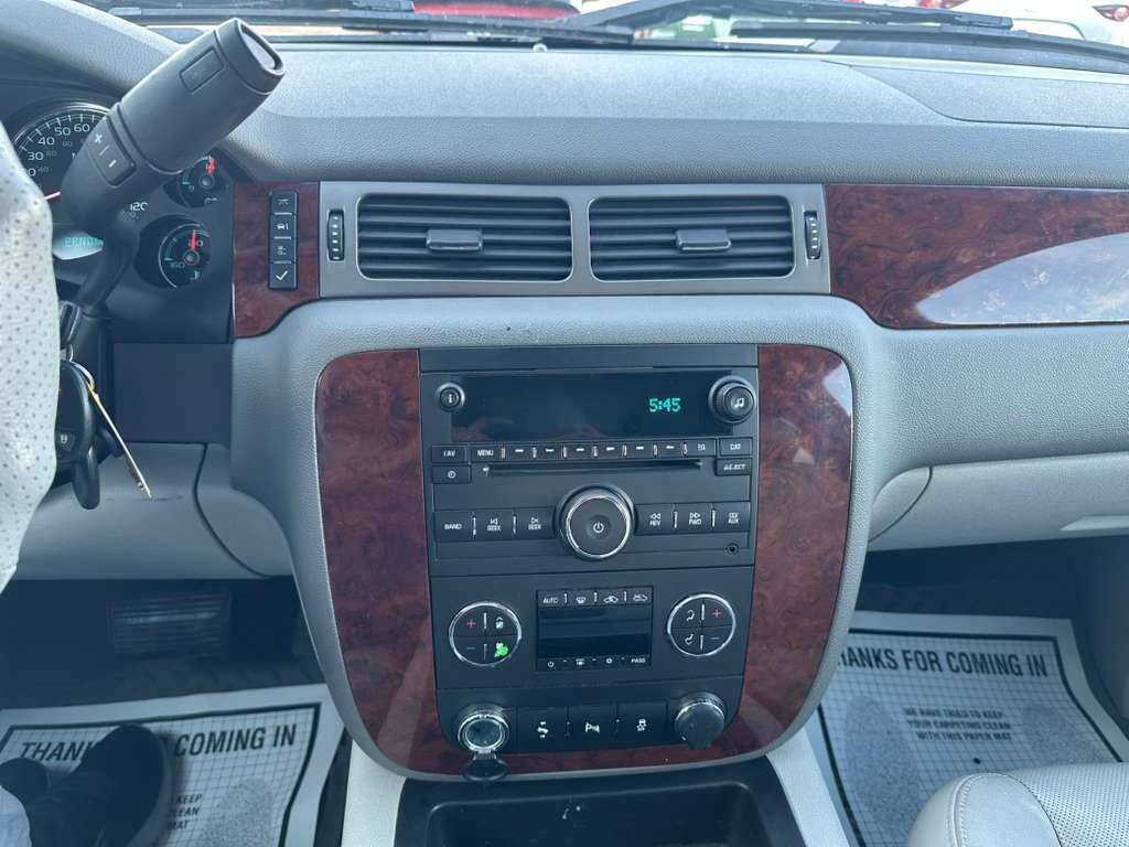 Used 2013 Chevrolet Silverado 1500 LTZ w/ LTZ Plus Package AWD/4WD image 15