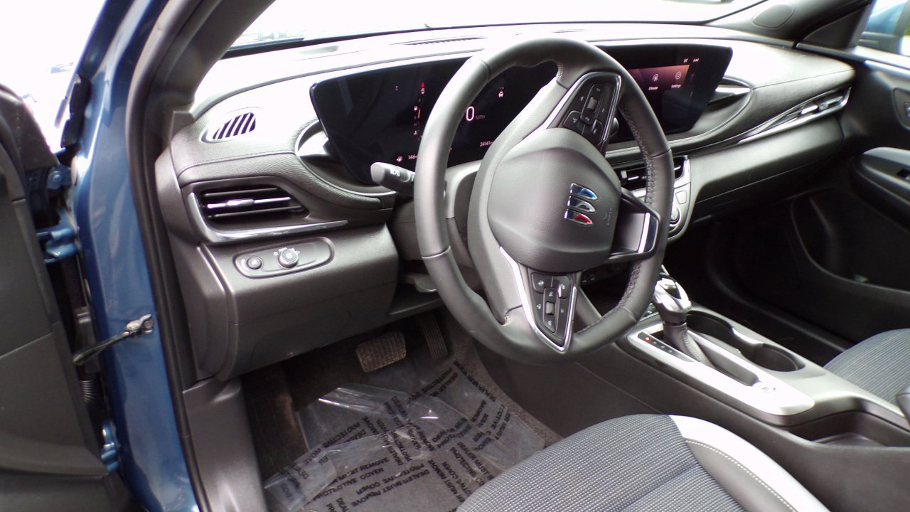Used 2024 Buick Envista Preferred w/ Convenience I Package image 5