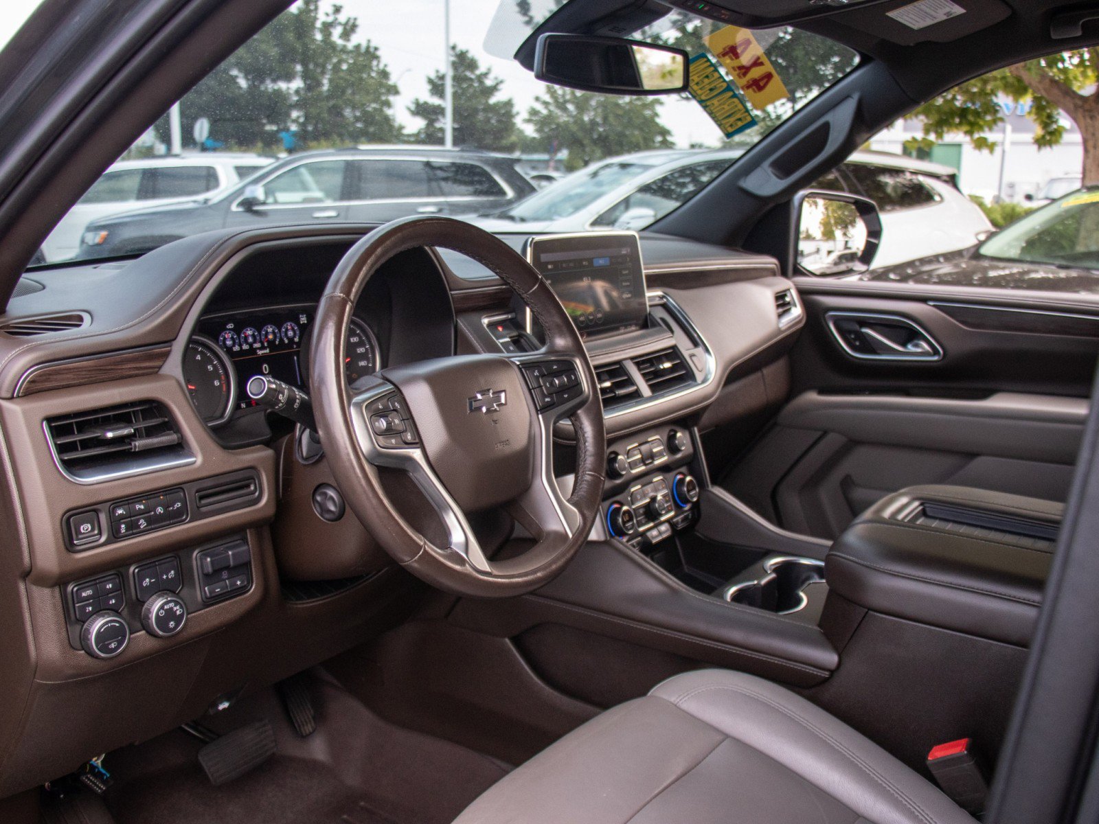 Used 2021 Chevrolet Tahoe Z71 w/ Z71 Off-Road Package image 11