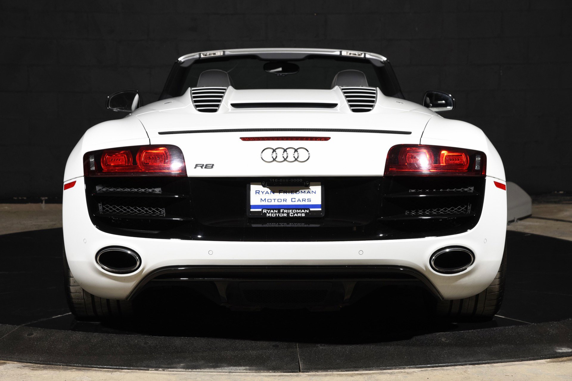 Used 2011 Audi R8 V10 AWD/4WD image 14