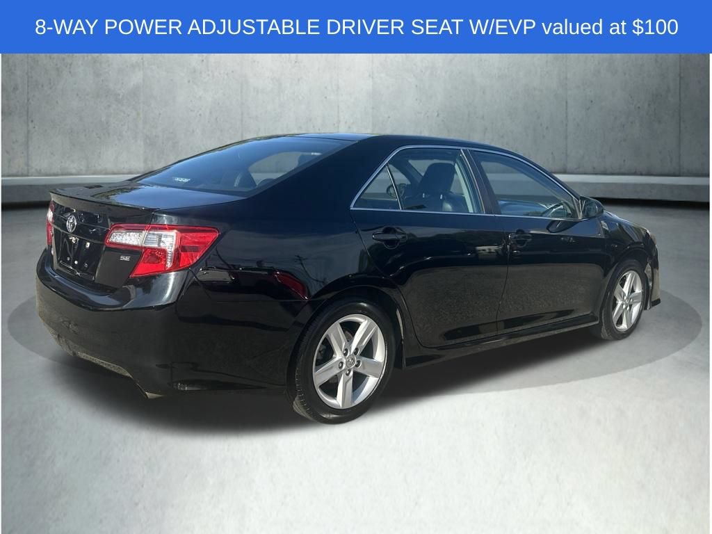 Used 2014 Toyota Camry SE w/ Moonroof Package FWD image 7