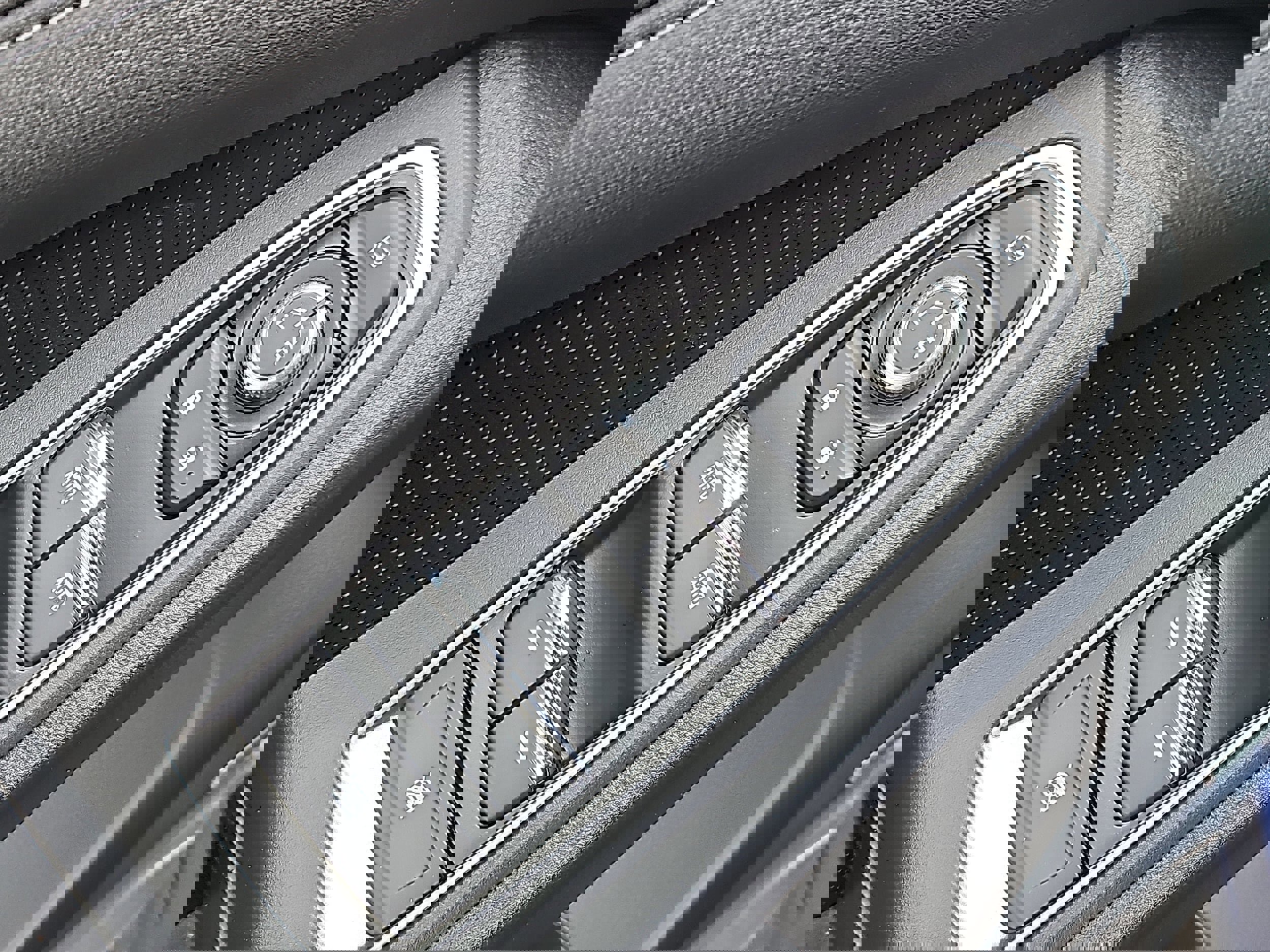 New 2026 Subaru Ascent Limited image 13