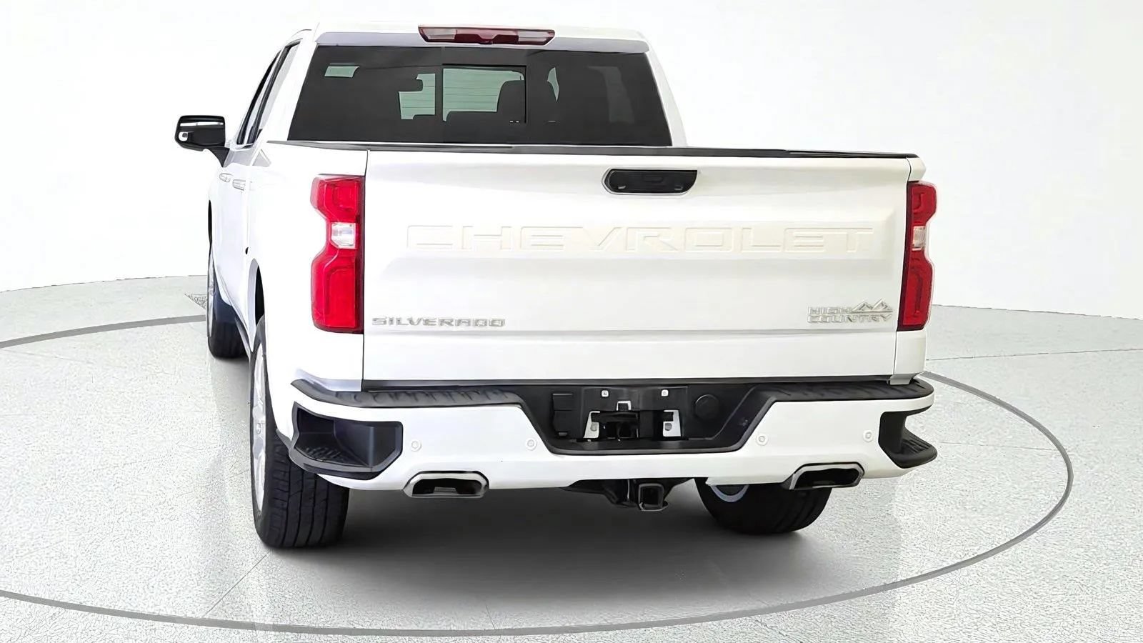 Used 2023 Chevrolet Silverado 1500 High Country w/ High Country Premium Package AWD/4WD image 7