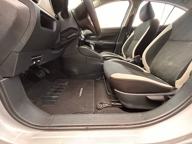 Used 2021 Nissan Versa SV FWD image 23
