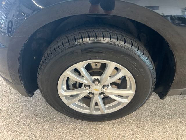 Used 2017 Chevrolet Equinox LT w/ Convenience Package AWD/4WD image 9