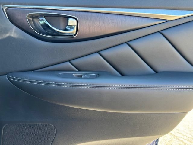 Used 2017 INFINITI Q50 Red Sport 400 AWD/4WD image 29