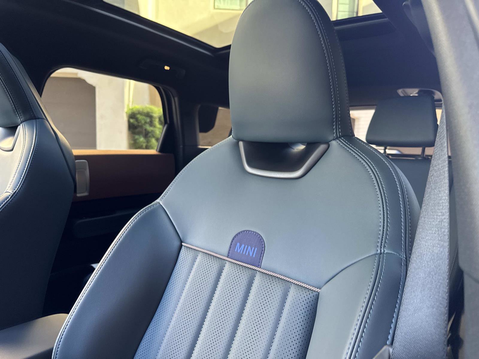 Used 2025 MINI Cooper Countryman S w/ Comfort Package Max image 15