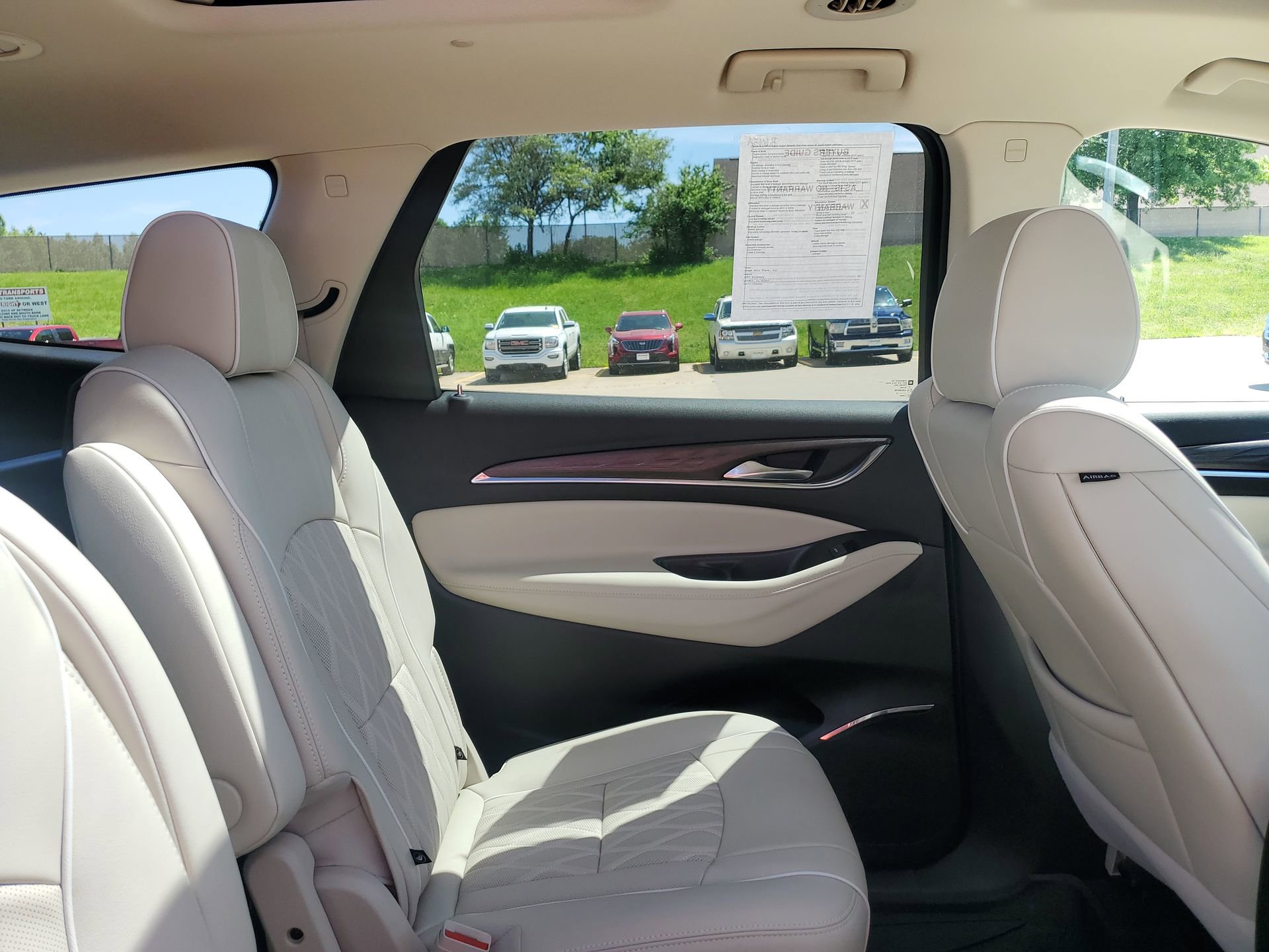 Used 2023 Buick Enclave Avenir w/ Avenir Technology Package FWD image 34