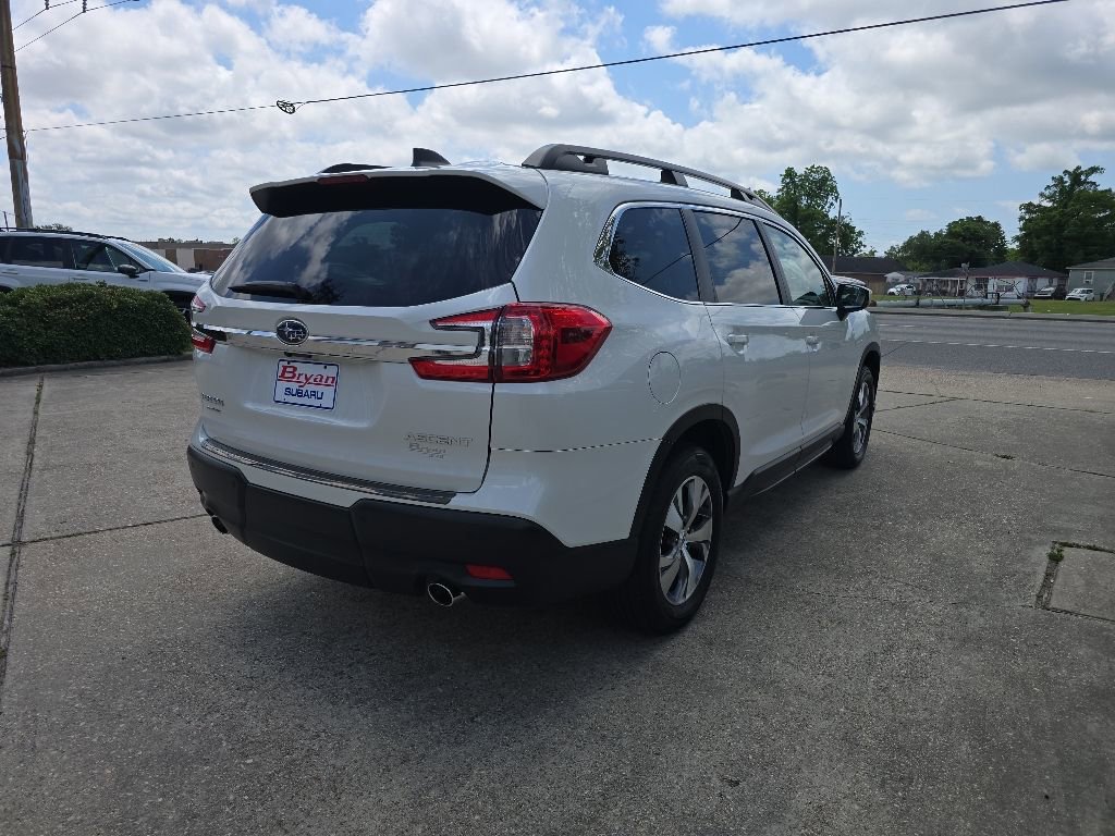 Used 2025 Subaru Ascent Premium AWD/4WD image 6