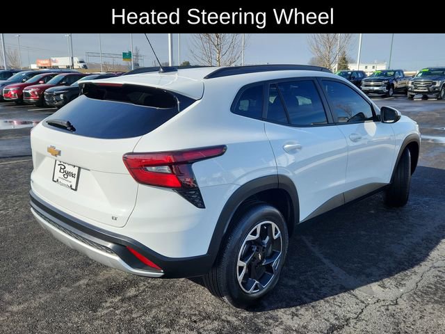 Used 2025 Chevrolet Trax LT w/ LT Convenience Package image 9