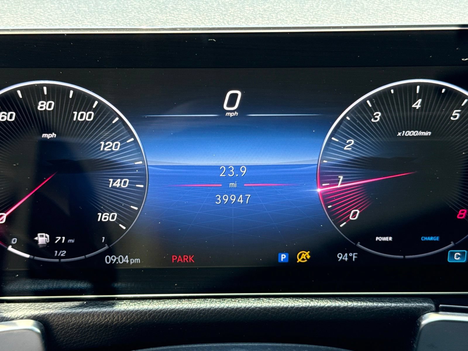 Used 2024 Mercedes-Benz GLB 250 image 31
