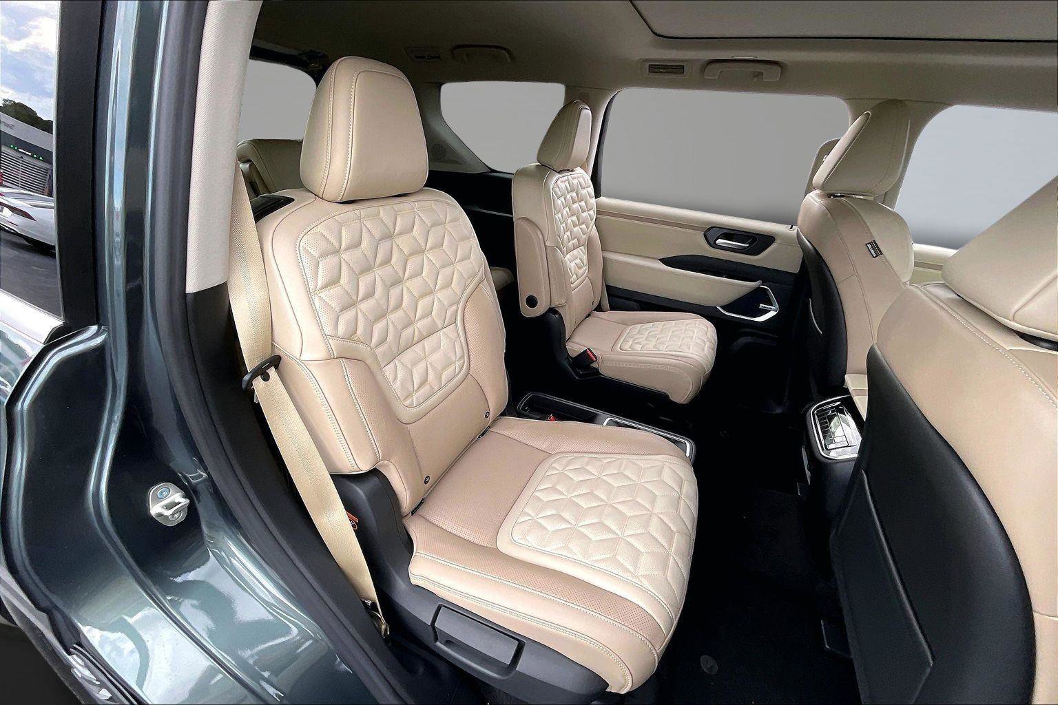 New 2026 Nissan Armada Platinum Reserve image 10