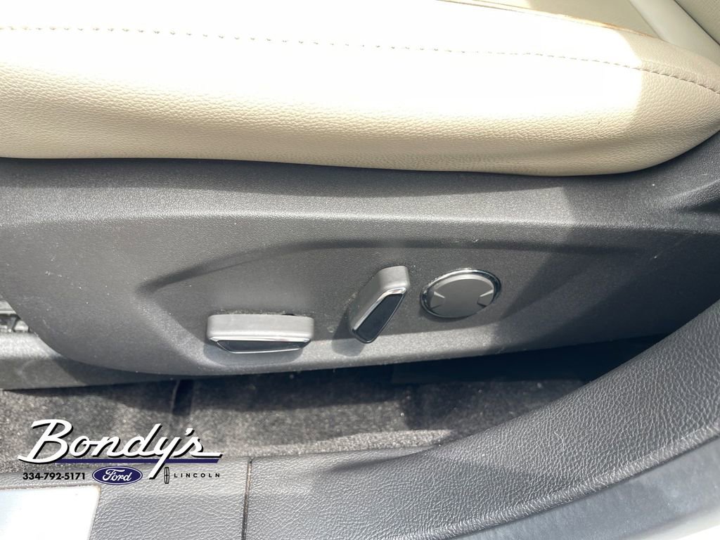 Used 2014 Ford Fusion Titanium image 9