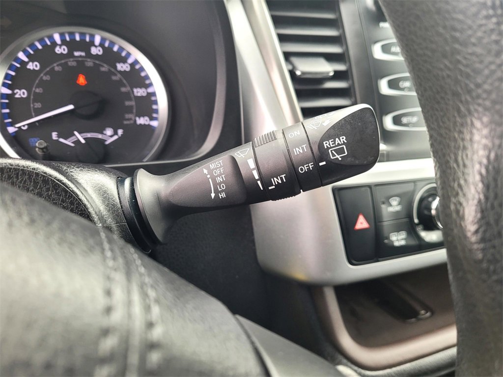 Used 2019 Toyota Highlander LE image 26