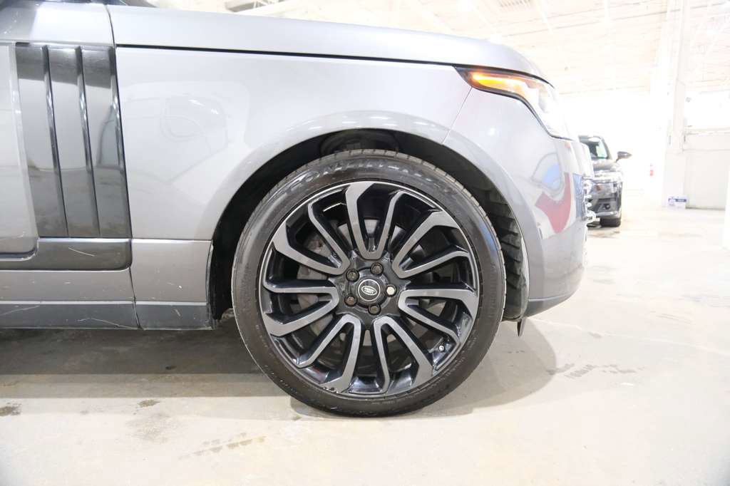 Used 2017 Land Rover Range Rover Supercharged AWD/4WD image 16