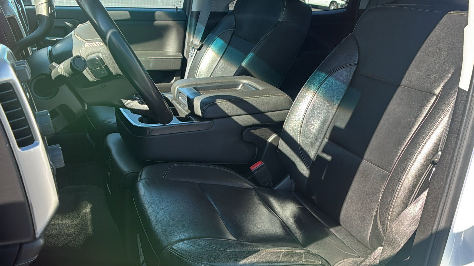 Used 2018 Chevrolet Silverado 2500 LTZ w/ Duramax Plus Package image 27