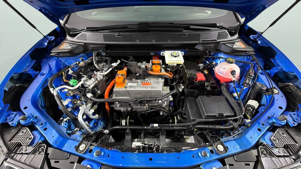 Certified 2026 Chevrolet Equinox EV RS AWD/4WD image 37