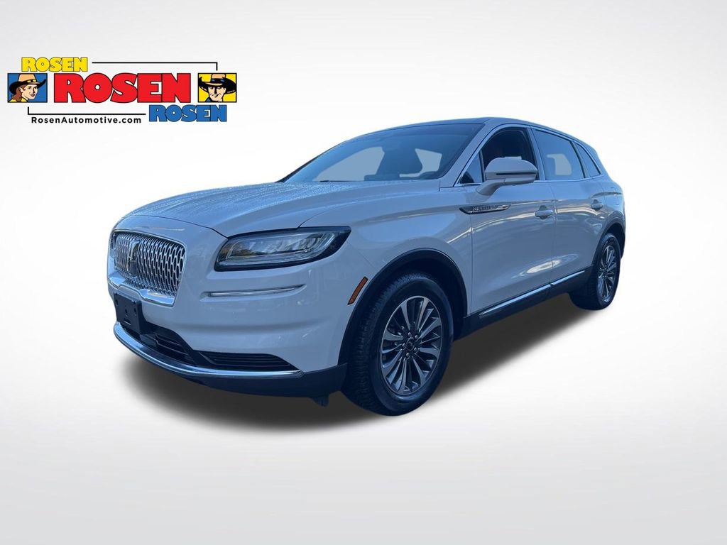 Used 2022 Lincoln Nautilus Reserve image 1