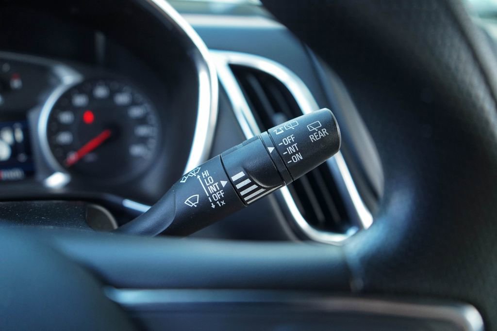 Used 2021 Chevrolet Equinox LT image 27