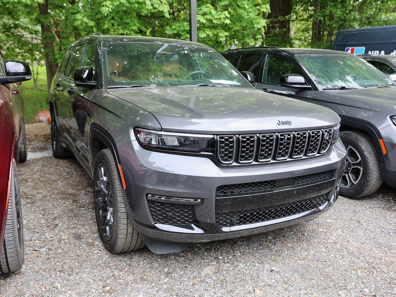 Used 2023 Jeep Grand Cherokee L Summit AWD/4WD image 1