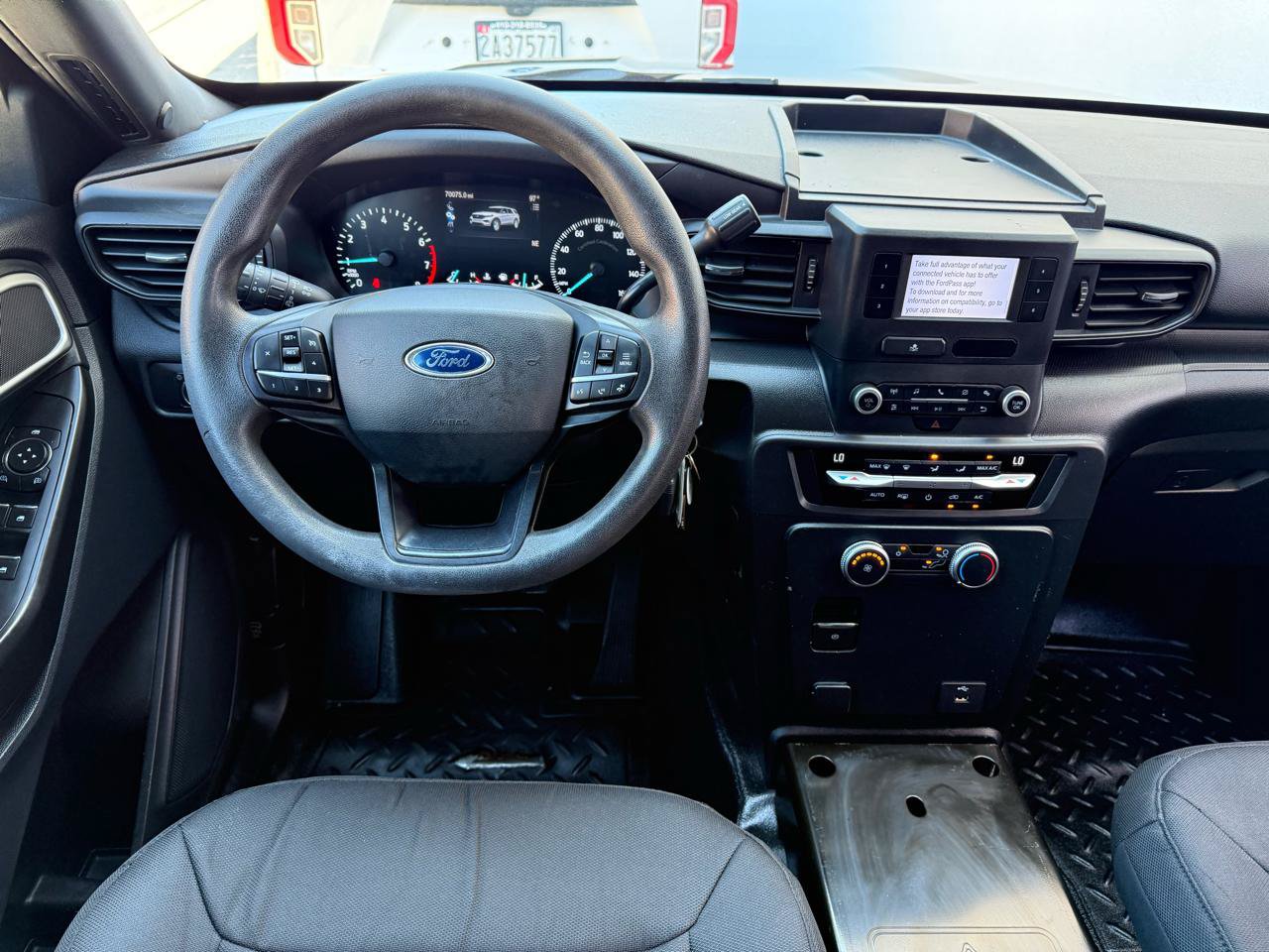Used 2020 Ford Explorer 4WD Police Interceptor w/ Ultimate Wiring Package image 2