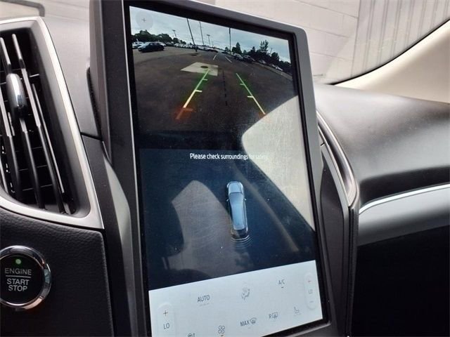 Used 2021 Ford Edge SEL w/ Convenience Package image 5