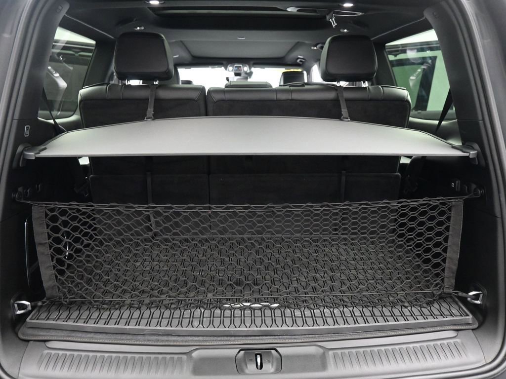 Used 2024 Jeep Wagoneer 4WD w/ Premium Group I image 20