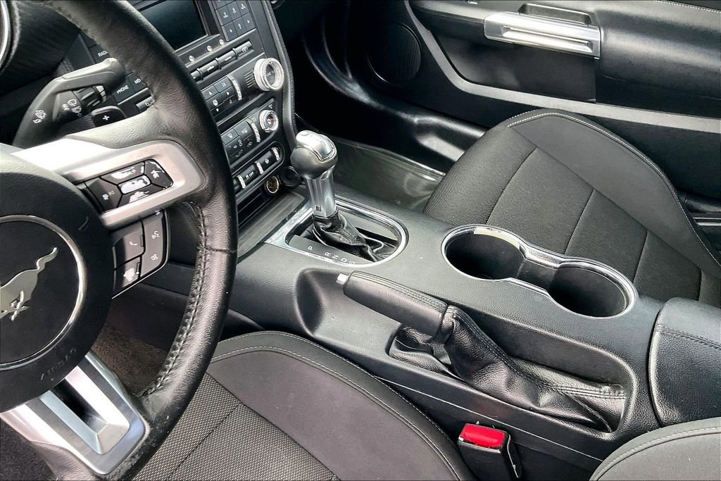 Used 2016 Ford Mustang Coupe image 8