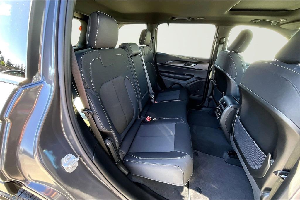 New 2026 Jeep Grand Cherokee Laredo X AWD/4WD image 14