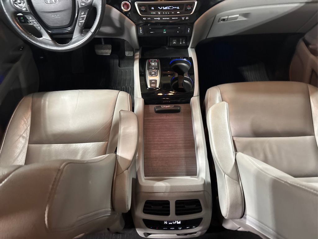 Used 2017 Honda Pilot Touring image 22