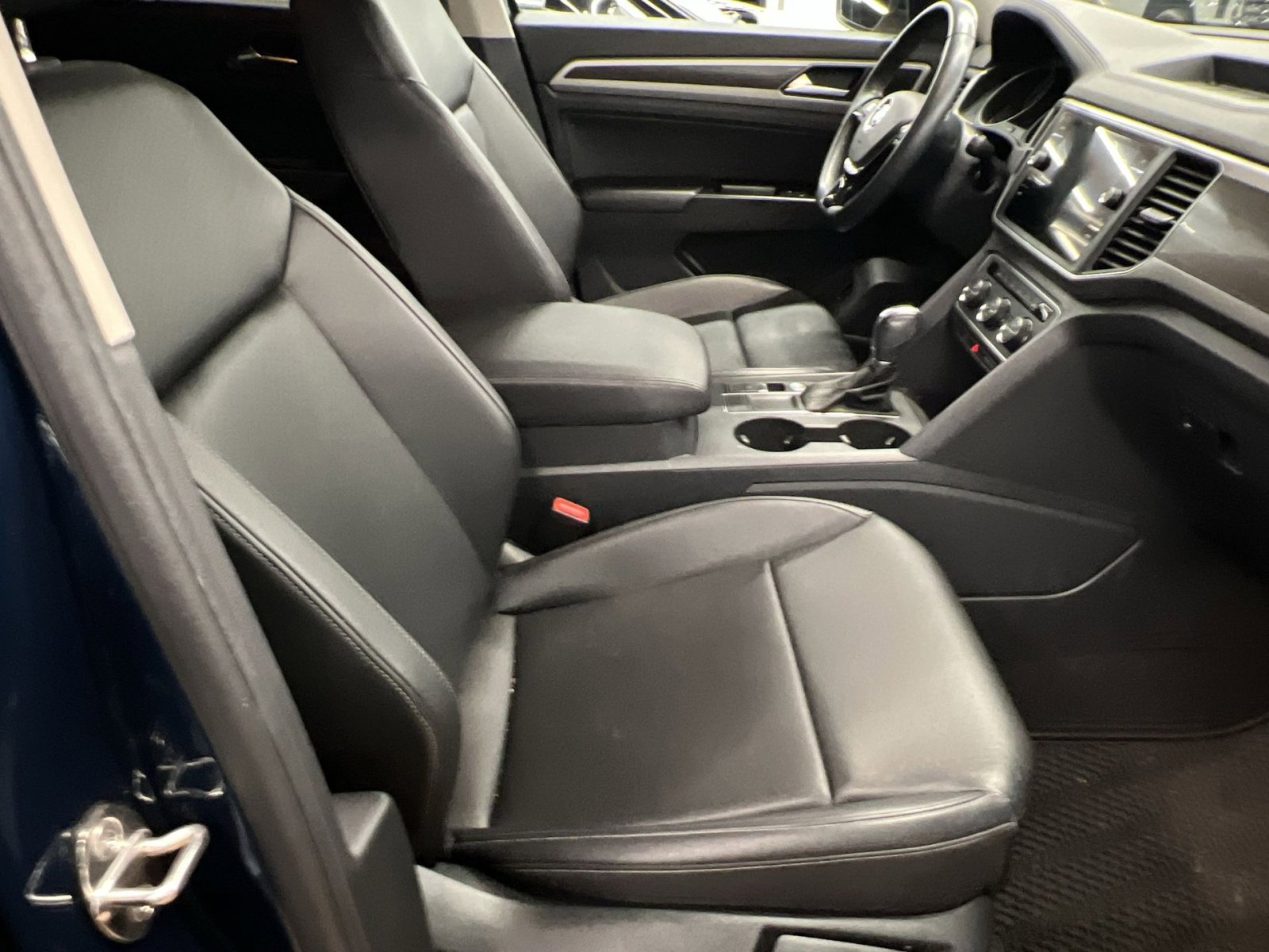 Used 2019 Volkswagen Atlas SE FWD image 25