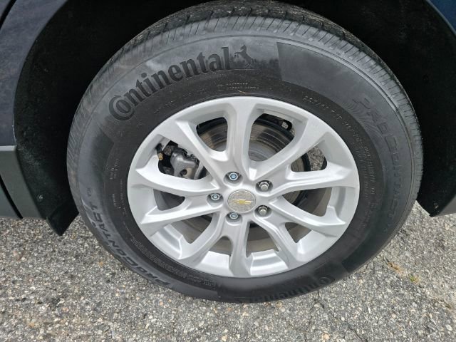 Used 2021 Chevrolet Equinox LS w/ LPO, Blackout Package image 22