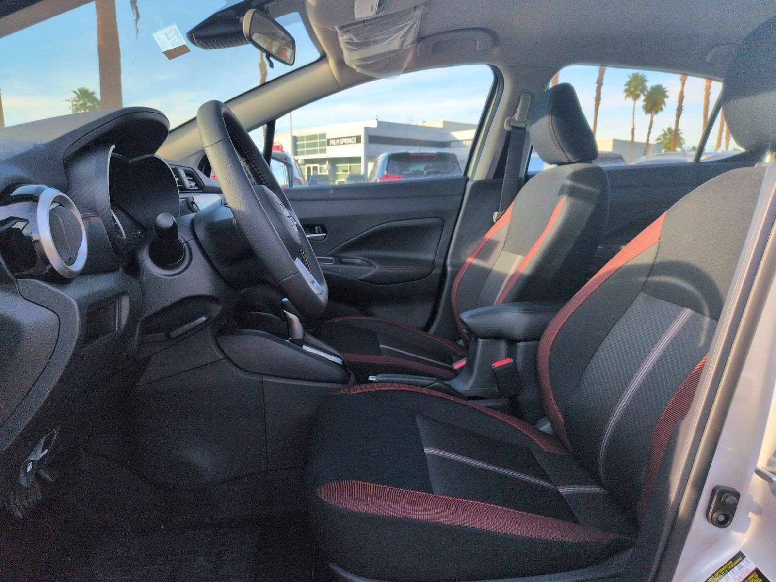 New 2025 Nissan Versa SR w/ Trunk Package image 12