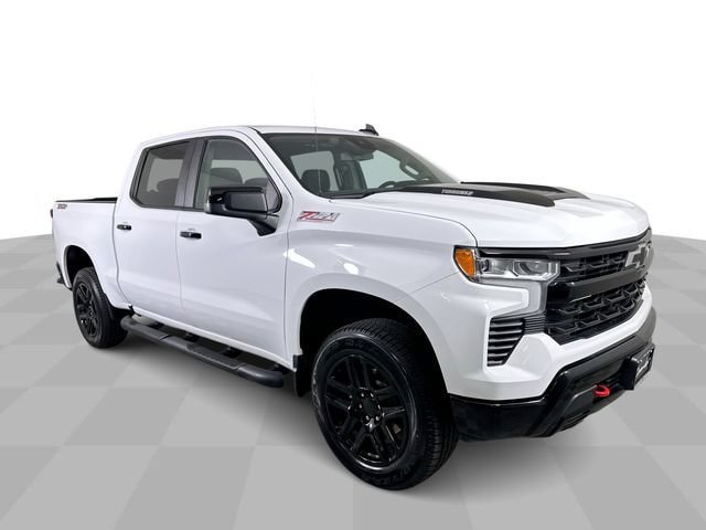 Used 2025 Chevrolet Silverado 1500 LT Trail Boss w/ Protection Package AWD/4WD image 2