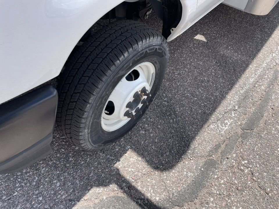 New 2024 Ford E-450 and Econoline 450 Super Duty w/ Driver's Safety Package image 9