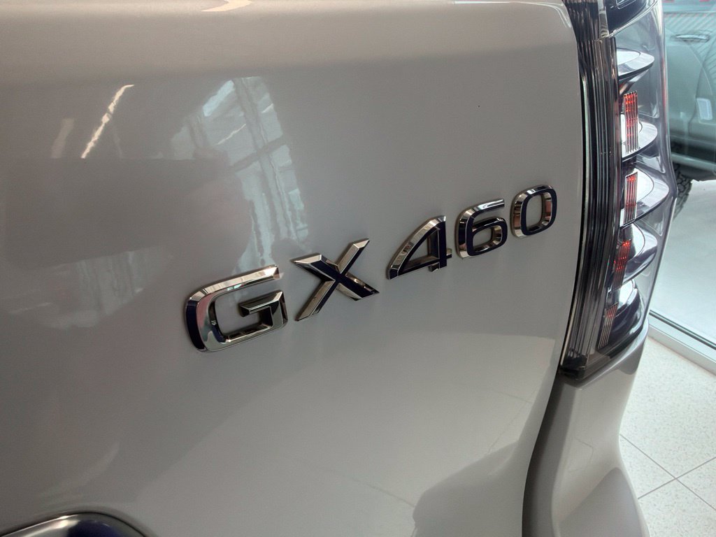 Used 2020 Lexus GX 460 Premium w/ Premium Package AWD/4WD image 8