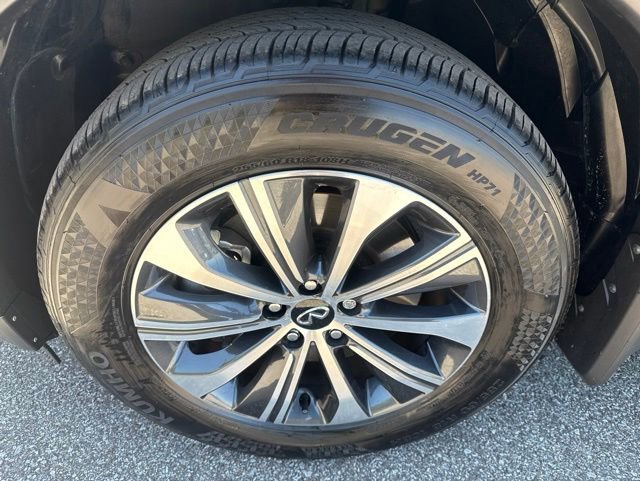 Used 2025 INFINITI QX60 Pure w/ Cargo Package FWD image 12