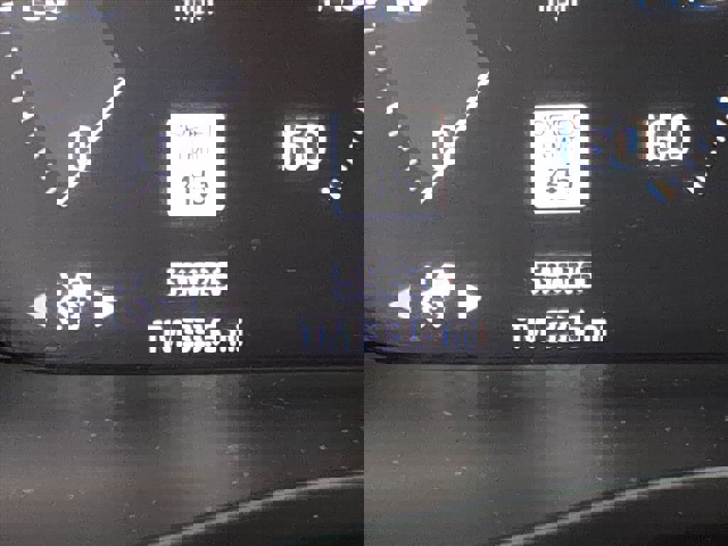 Used 2020 Volvo XC40 T4 R-Design w/ Protection Package Premier image 30