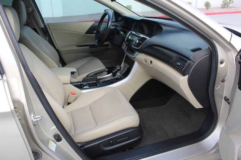 Used 2015 Honda Accord EX-L image 18