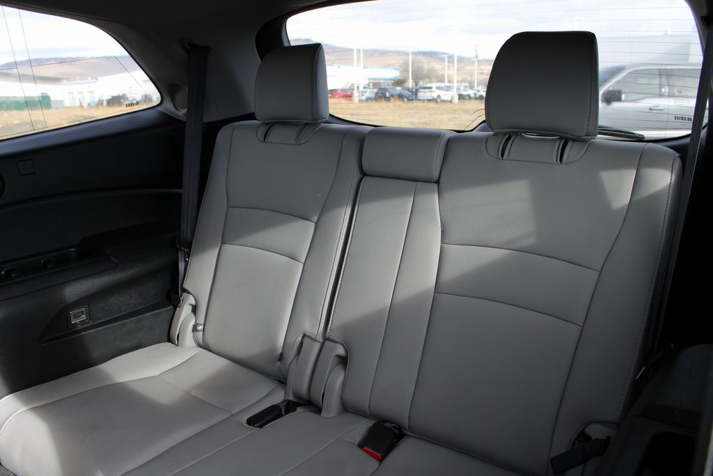 Used 2017 Honda Pilot Touring image 17
