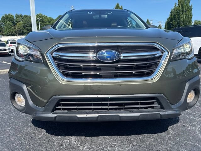Used 2019 Subaru Outback 3.6R Touring w/ Popular Package #3A AWD/4WD image 2