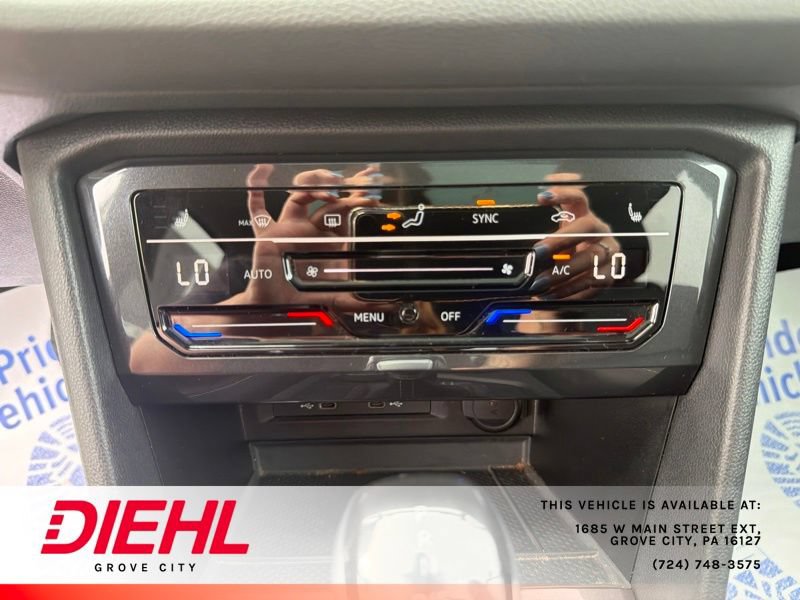 Used 2024 Volkswagen Tiguan SE AWD/4WD image 33