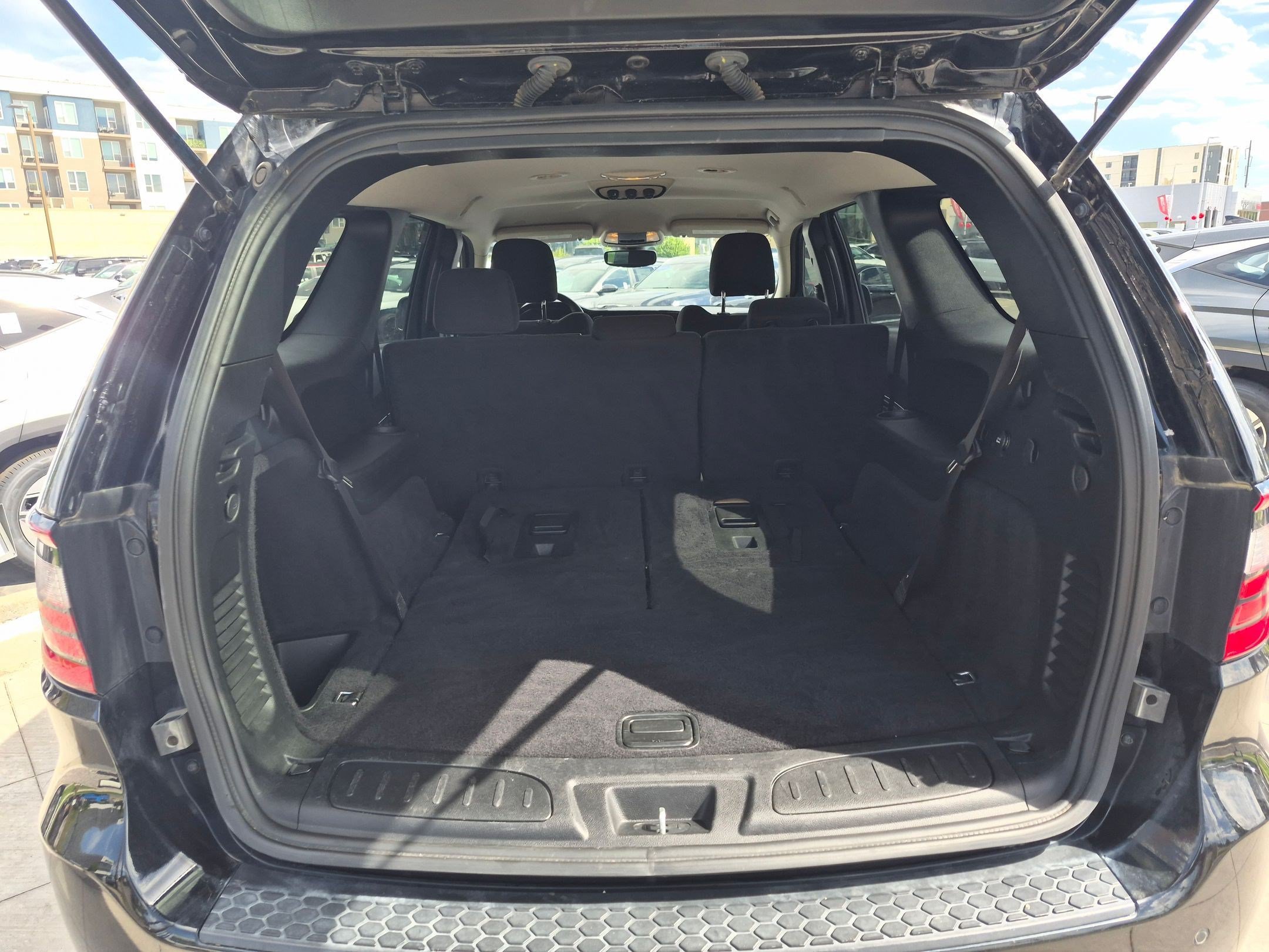 Used 2022 Dodge Durango SXT AWD/4WD image 29