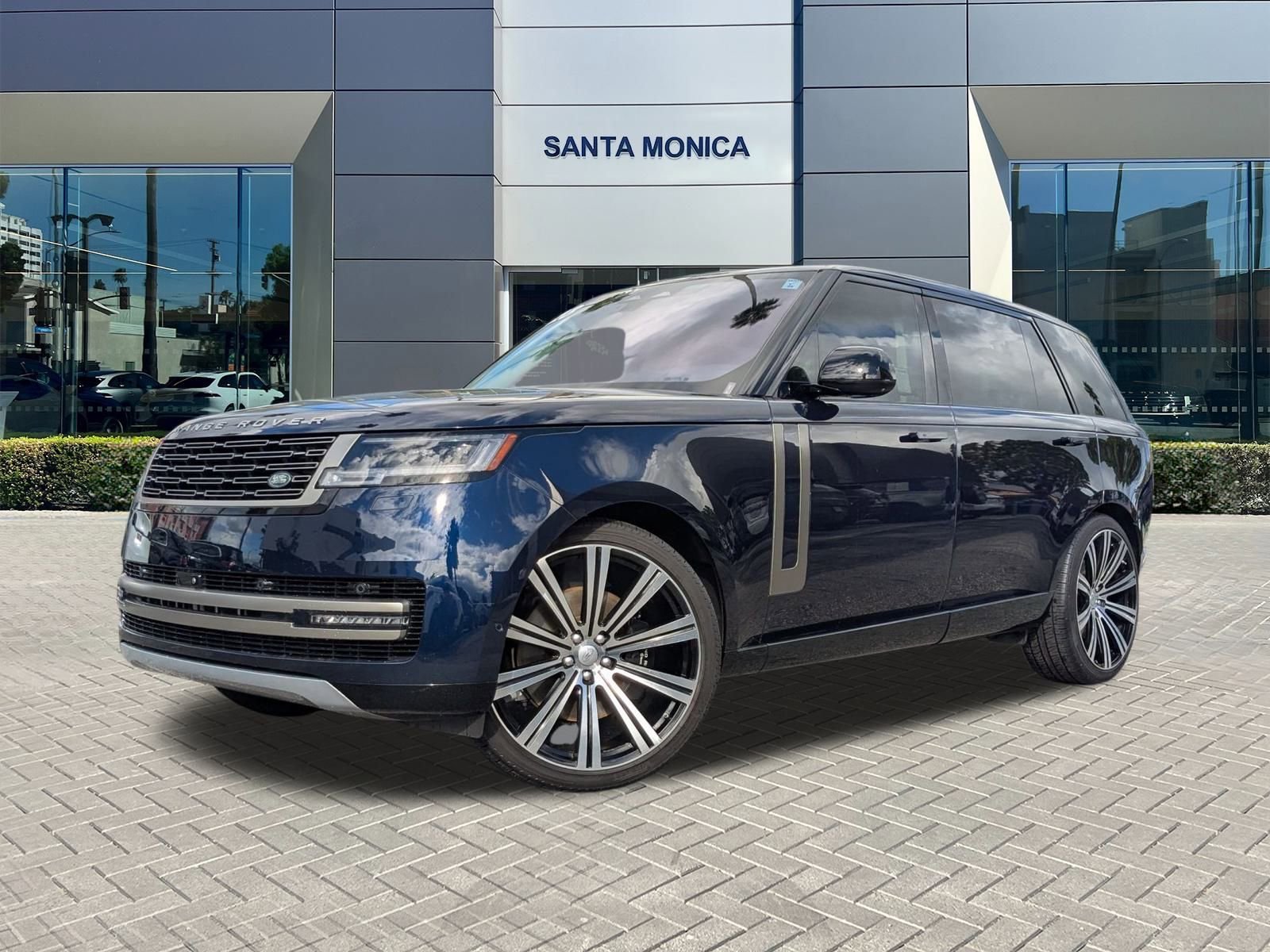 Used 2023 Land Rover Range Rover Long Wheelbase SE