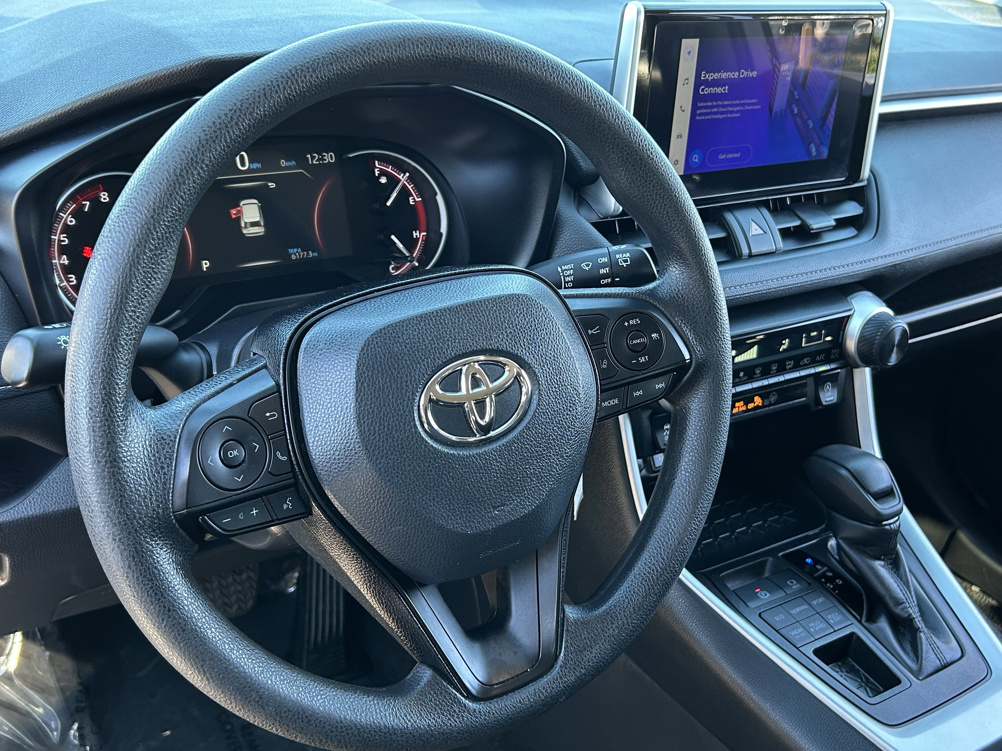 Used 2024 Toyota RAV4 LE image 22