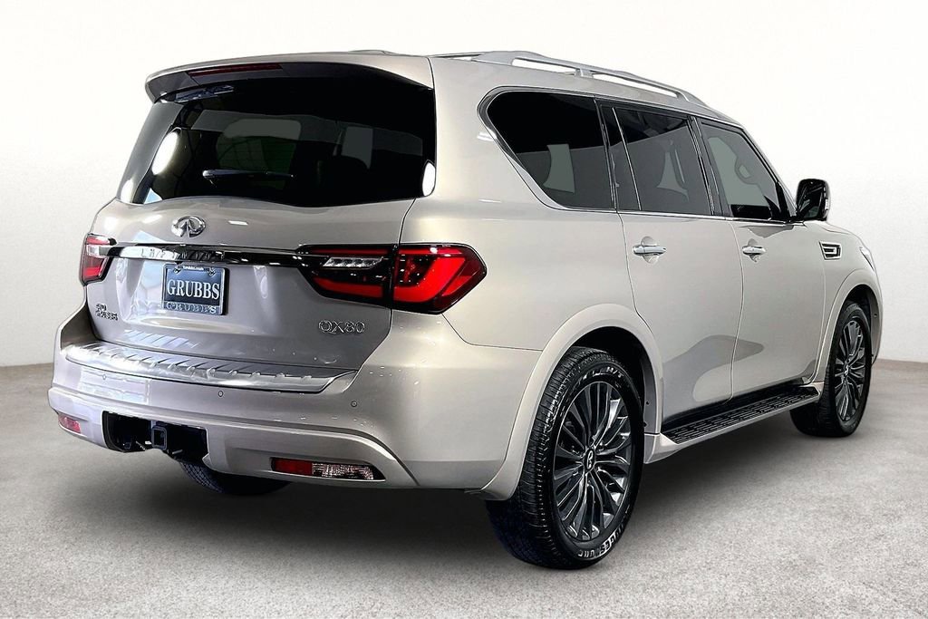 Used 2024 INFINITI QX80 Sensory AWD/4WD image 2