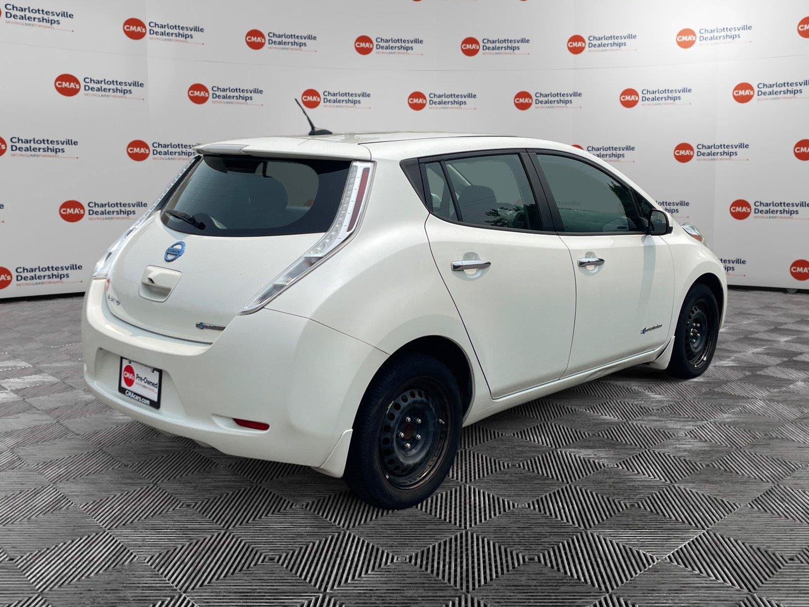 Used 2016 Nissan Leaf S w/ Charger Package FWD image 5