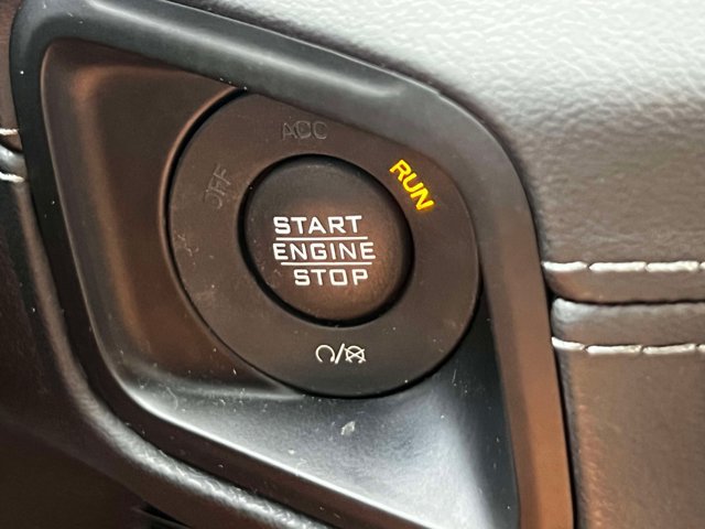 Used 2024 Jeep Wrangler High Altitude AWD/4WD image 28